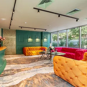 Tomis Garden 3*, Bucureşti România