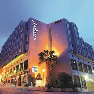 Radisson President Old Town מלון