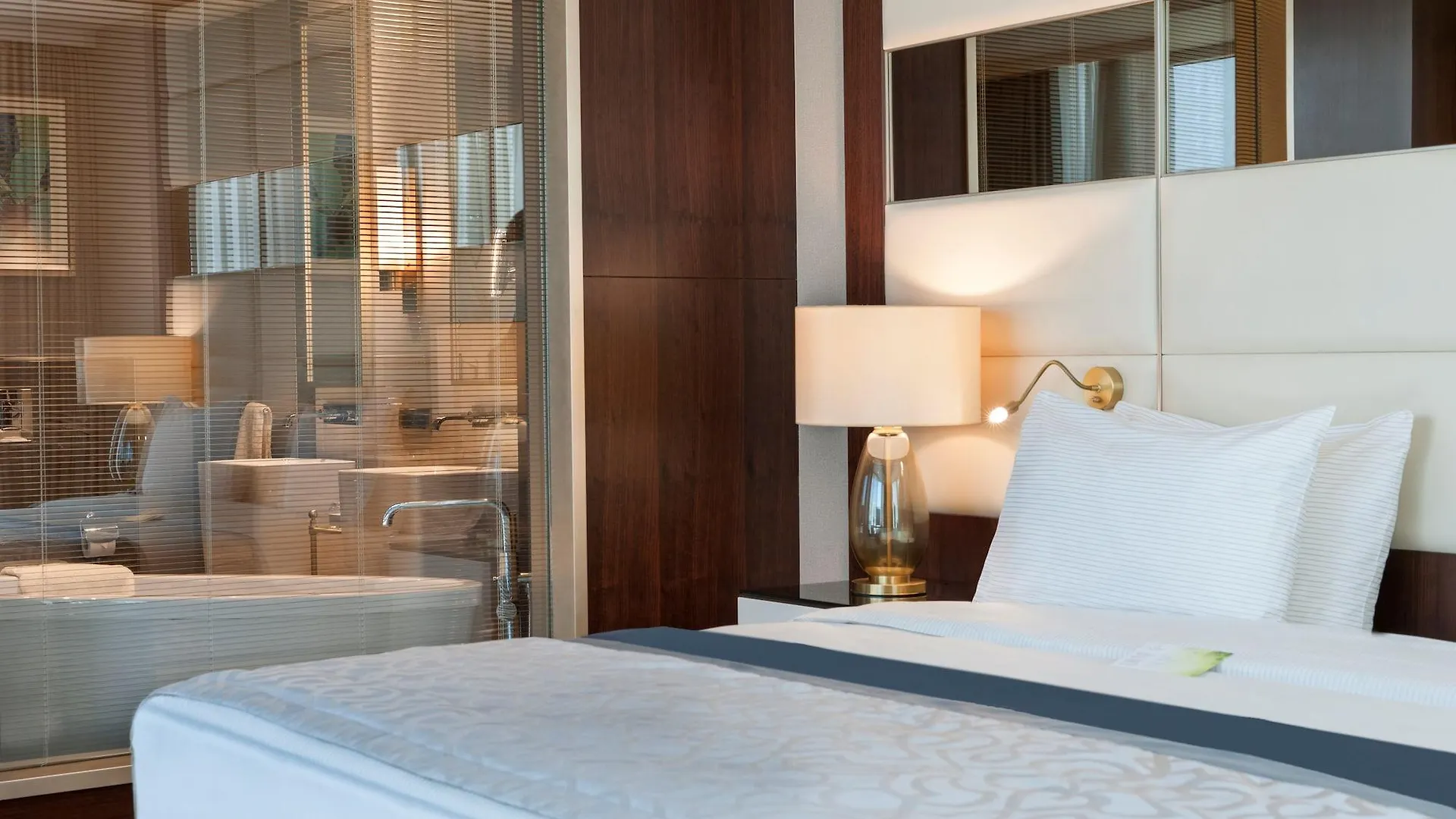 Elite World Grand Istanbul Basin Ekspres Hotel