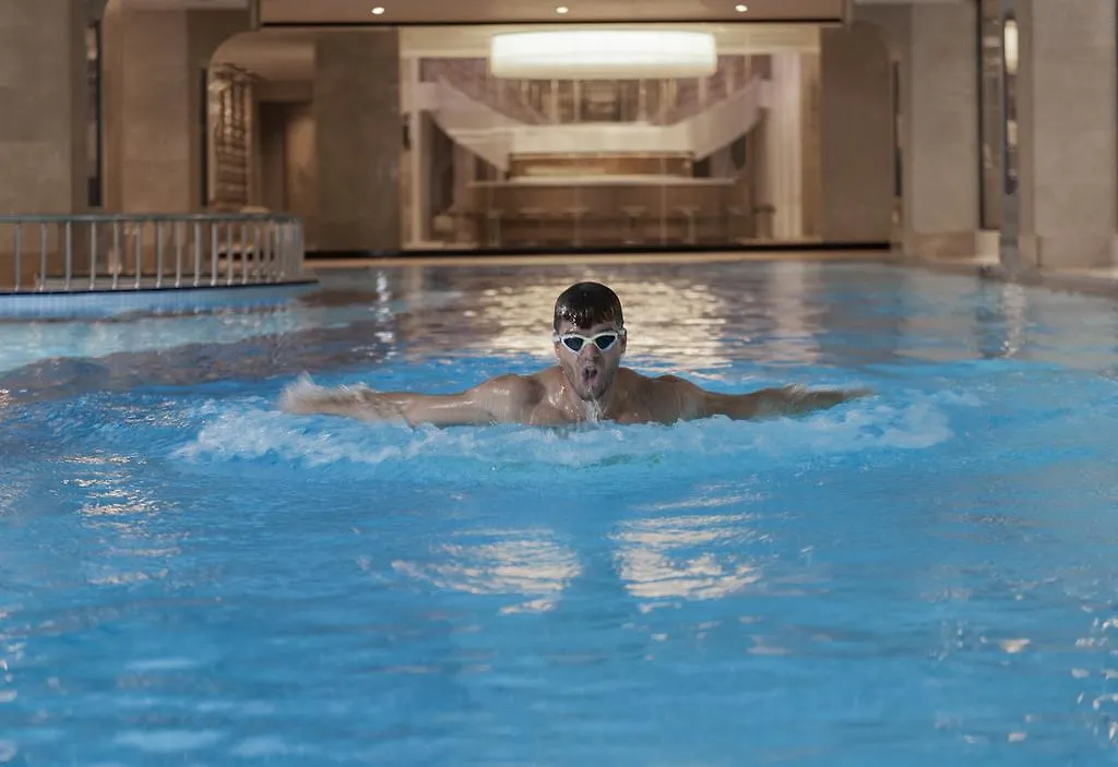 Elite World Grand Istanbul Basin Ekspres Hotel