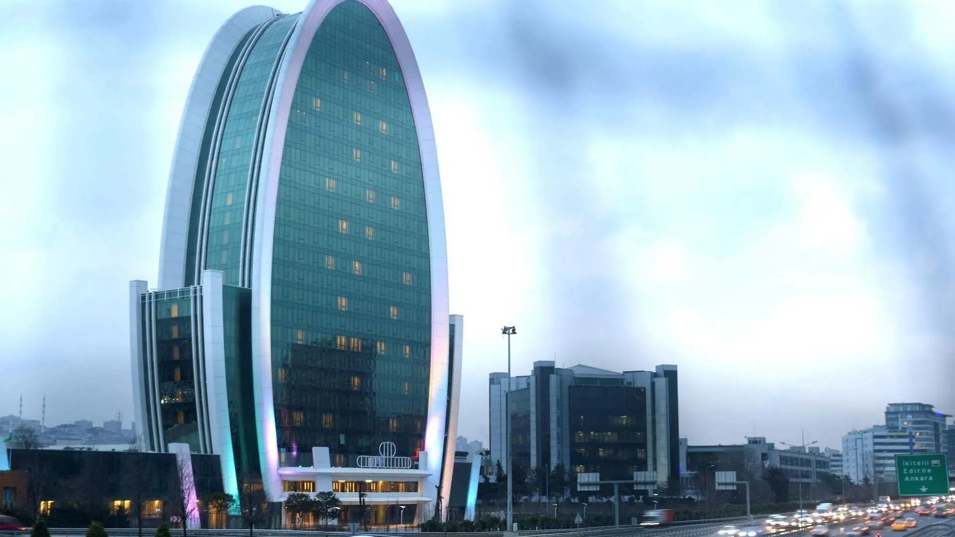 Elite World Grand Istanbul Basin Ekspres Hotel